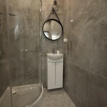 Apartament Royals Flower Ii *